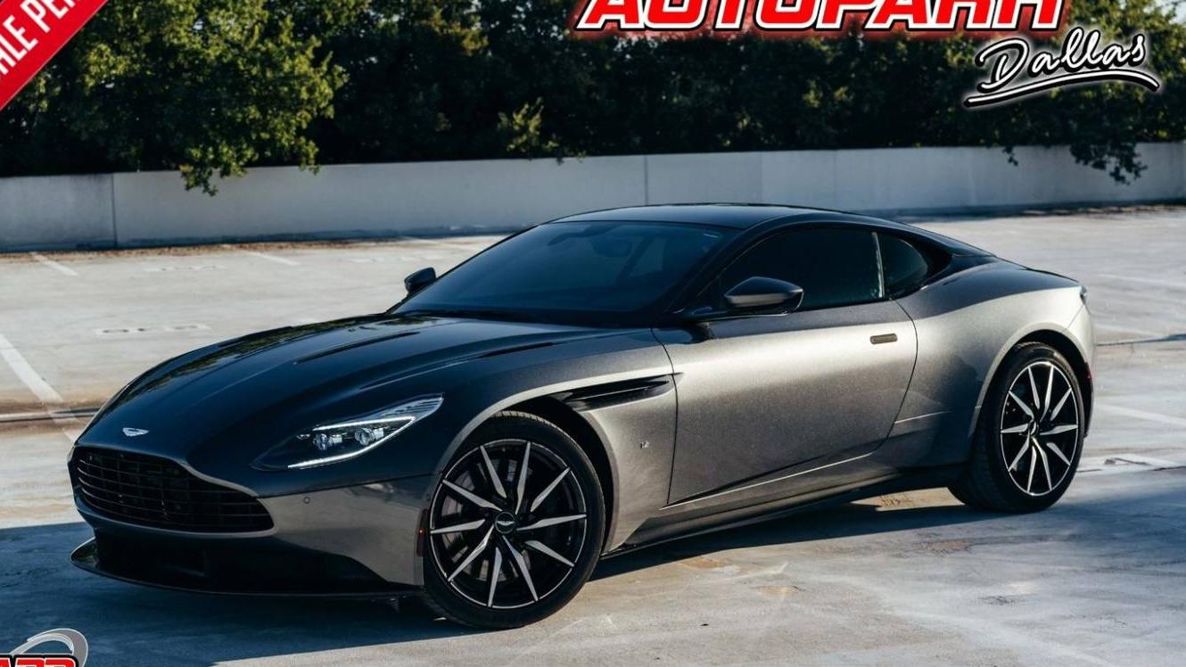 ASTON MARTIN DB11 2017 SCFRMFAV8HGL02777 image